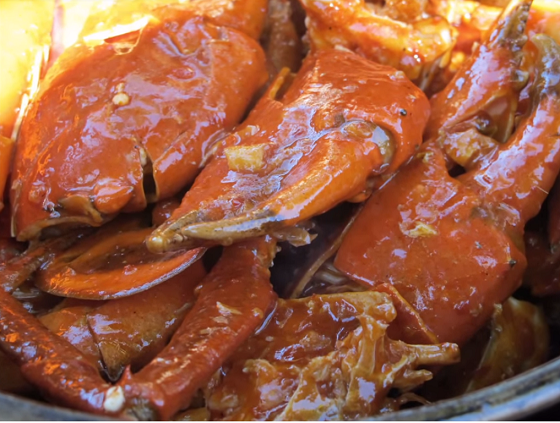 Cook-Chilli-Mud-Crab-Using-a-Camp-Oven