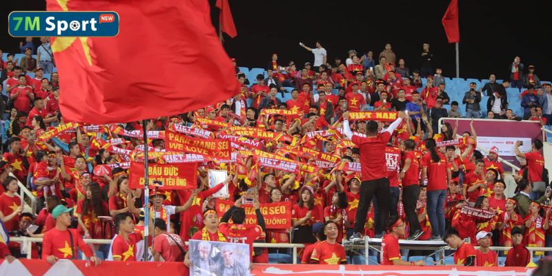 Không khí giao lưu sôi động, ấm áp trước trận đấu của cộng đồng người Việt tại xứ sở cờ hoa